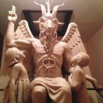 Baphomet standbeeld in